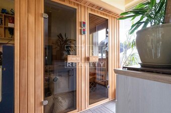 155m2 LUXUSU: byt s garážou, terasou a 2 saunami - 12