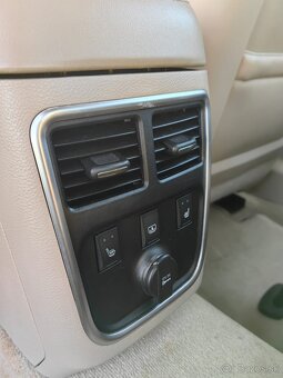 LANCIA THEMA 3.0 crd - 12
