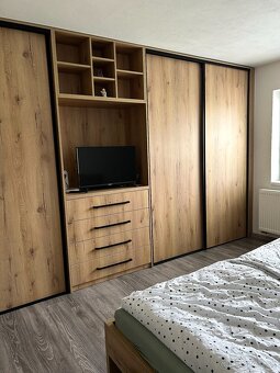 Na predaj zrekonštruovaný rodinný dom v obci Kozárovce - 12