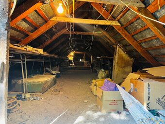 ZNÍŽENÁ CENA, ÚTULNÝ 1 podlažný rodinný dom, 646 m2, VT - 12