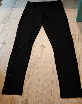 Balík oblečenia veľkosť M/L darujem/osobne v Žiline - 12