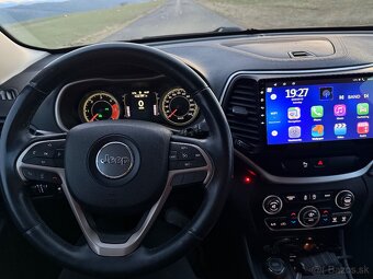Jeep Cherokee - 12