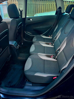 Peugeot 308sw 1,6eHDi - málo kilometrov, 7-miestne - 12