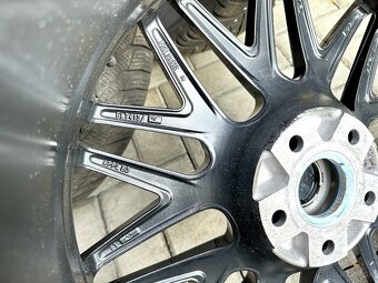 Alu sada VW Group 5x112 R19 235/35 R19 letné pneu SEBRING - 12