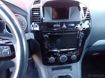 Predám Opel Zafira 1.9. diesel r.v.2009 - 12