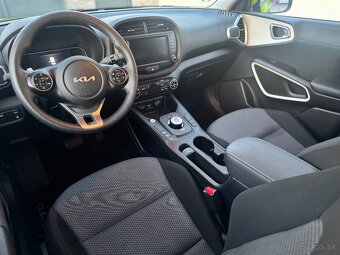 Kia soul EV electric - 12