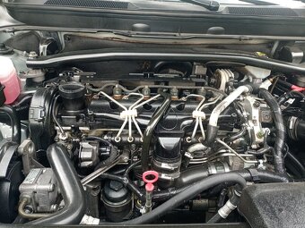 VOLVO XC90 D5 AWD - 12