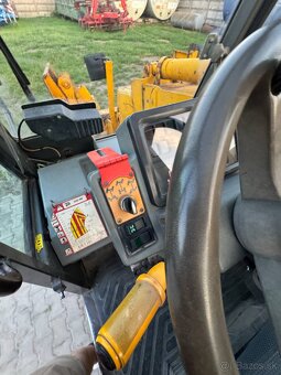 Predám teleskopický nakladač JCB 530-110 - 12