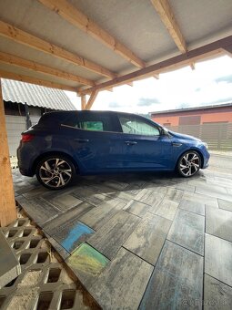 Renault Megane IV GT 205 - 12
