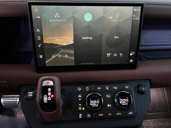 Land Rover Defender 110 4.4 V8 P635 OCTA A/T AWD - 12