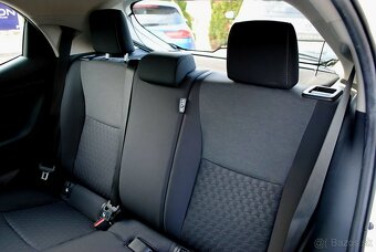 TOYOTA YARIS 1.5 DYNAMIC FORCE - PREDAJ AJ NA SPLÁTKY - 12