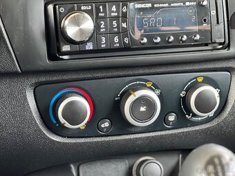 Renault Scenic 2010 kup. v SR - 12
