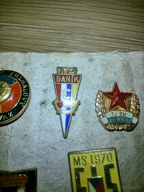 Predám odznaky - 12