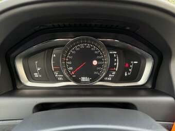 Volvo XC60 D5 2.4L Summum Geartronic AWD - 12