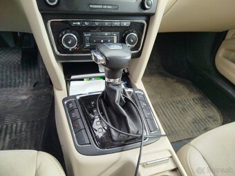 Škoda Superb Combi 2,0 TSI Elegance DSG r.v.2011. - 12