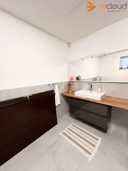 🏡 Útulný rodinný dom v Malinovej – ideálny na bývanie aj rek - 12