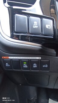 Mitsubishi Outlander   2,0  MIVEC  4WD    CVT  SPIRIT - 12