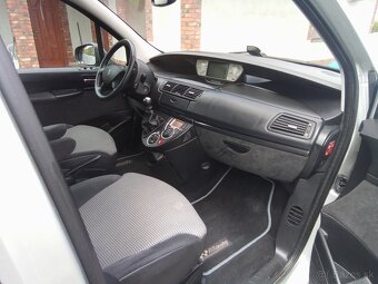 Peugeot 807 - 12