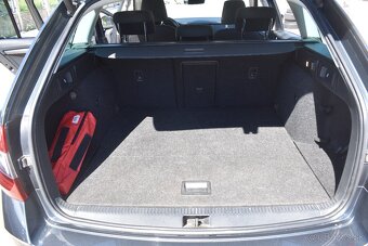 Škoda Octavia Combi 2.0 TDI Style DSG 4x4 - 12
