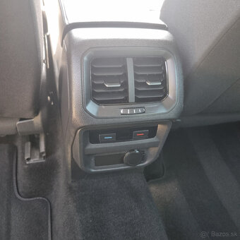 Vollkswagen Tiguan - 12