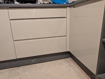 Renovácia nábytku - 12