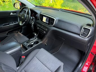 KIA SPORTAGE 1.6 CRDI 136k GOLD A/T 4x4 / SK AUTO / NEBÚRANÉ - 12