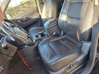 KIA SORENTO 2,5CRDI 4X4 AUTOMAT KLÍMA ŤAŽNÉ 3,5T - 12