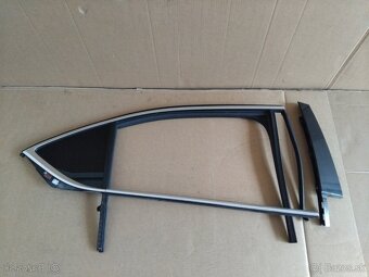 rozpredám dvere Superb 3 sedan - 12