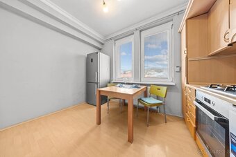 Prenájom 4-izbového bytu v centre Bratislavy – Šancová ulica - 12