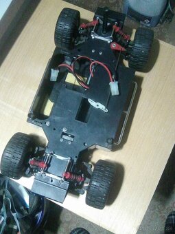 Rc-auto Robbe Jeep Renegade. - 12