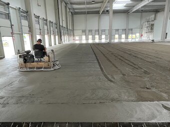 Priemyselne podlahy - lesteny beton - 12