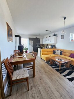Na predaj moderný 4-izbový bungalov s presklenou terasou - 12