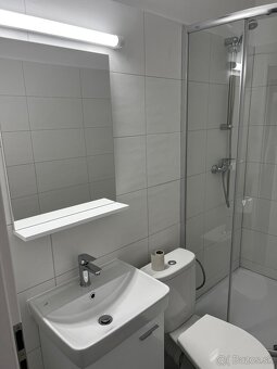 Voda, elektrika, obkladačské prace, malovanie - 12