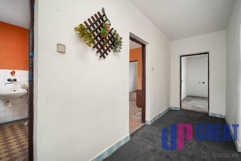 NA PREDAJ rodinný dom s krásnymi výhľadmi, Radôstka - 12