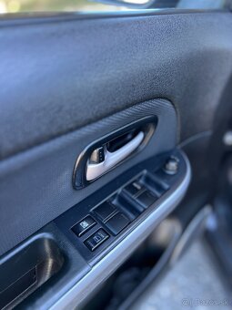 Suzuki Grand Vitara 1.9 DDiS SE NAVIGAVIA - 12