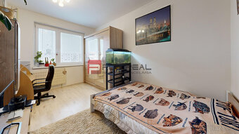 PREDAJ veľkého 3 izbového bytu - 12