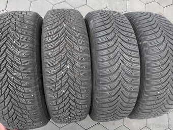 Zimne pneumatiky na diskoch 195/65R15 - 12
