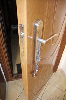 BÁNOVCE NAD BEBRAVOU - 3 izbový byt /Cyrila a Metoda/ 63 m2 - 12