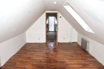 Rekreačný ale aj na stále bývanie - 12