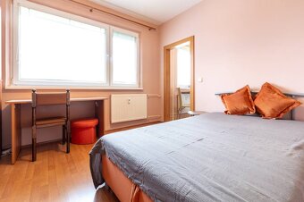 NA PREDAJ tichý do parku orientovaný 1.izb byt oproti Novej  - 12