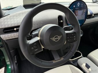 MINI COOPER C Race Green 2025 - 12