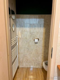 NA PRENÁJOM: Obchodný priestor s výmerou 52m2 v centre mesta - 12