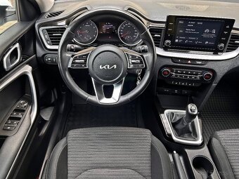 KIA CEED SW 1,5 T-GDi 118kW MT6 GOLD - 12