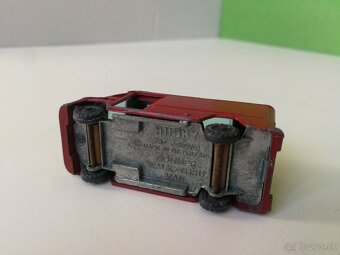 Husky / pod. Matchbox - 12
