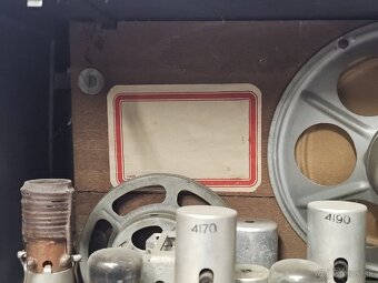 "Accord" 》Tesla 401U 》Starožitné elektronkové radio 》bakel - 12