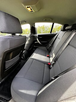 Predám BMW 1 e87 2.0i 90kw 2010 FL - 12