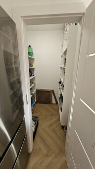 Bungalov NOVOSTAVBA v Badíne na predaj s krásnym rovinatým p - 12