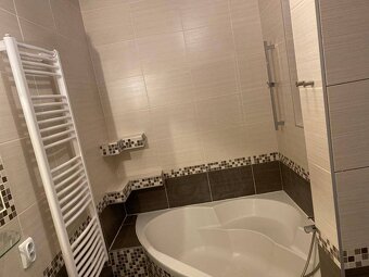 Priestranný 3-izbový byt na prenájom – Petržalka, Bratislava - 12