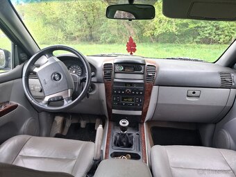 Kia Sorento 2.5 CRDI 103kW, manual - 12
