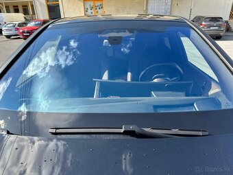 Predam BMW ix40 - 12